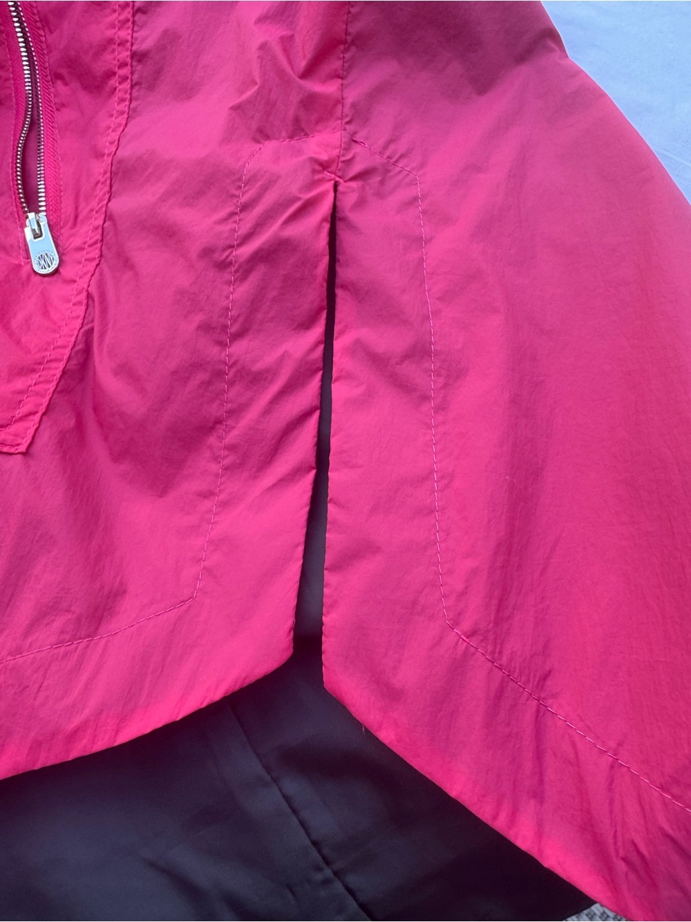 DKNY Red Lightweight Hooded Windbreaker Women’s XL - Picture 9 of 14
